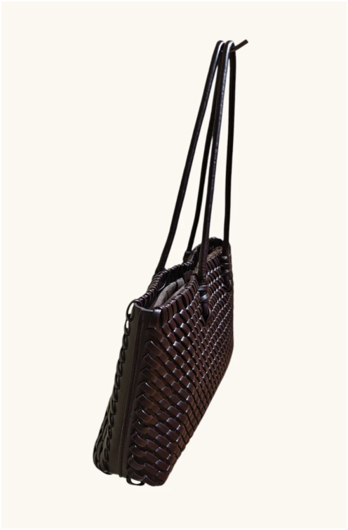 Maxi shopper van gevlochten eco-leer